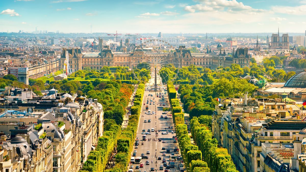 CHAMPS-ELYSEES.jpg