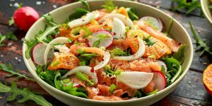 [RECETTE] Quatre idées de salades rafraîchissantes