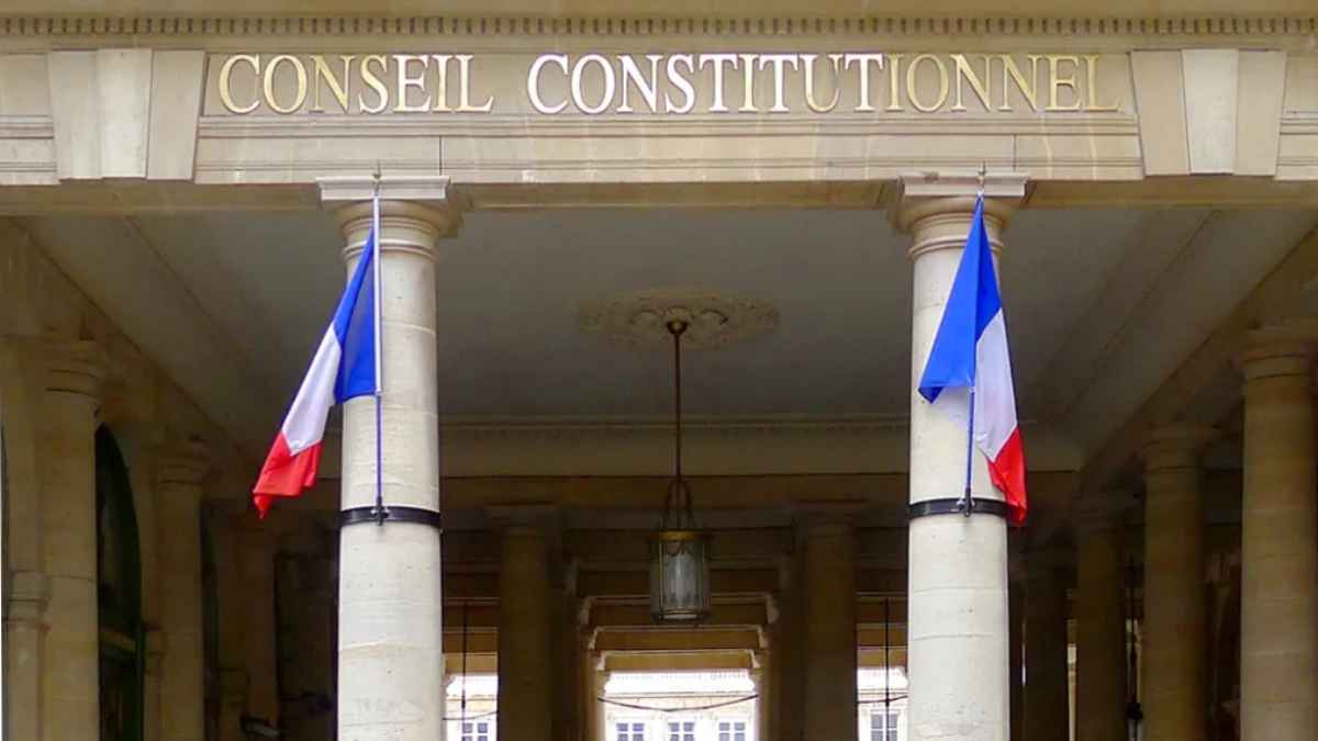 Le Conseil constitutionnel a rejeté ce 17 juin une proposition de référendum d'initiative d'initiative partagée (RIP), émanant de parlementaires de droite et d'extrême droite, qui espéraient faire reculer le gouvernement sur le droit à l'aide à mourir, en passe d'être adopté mi-juillet.