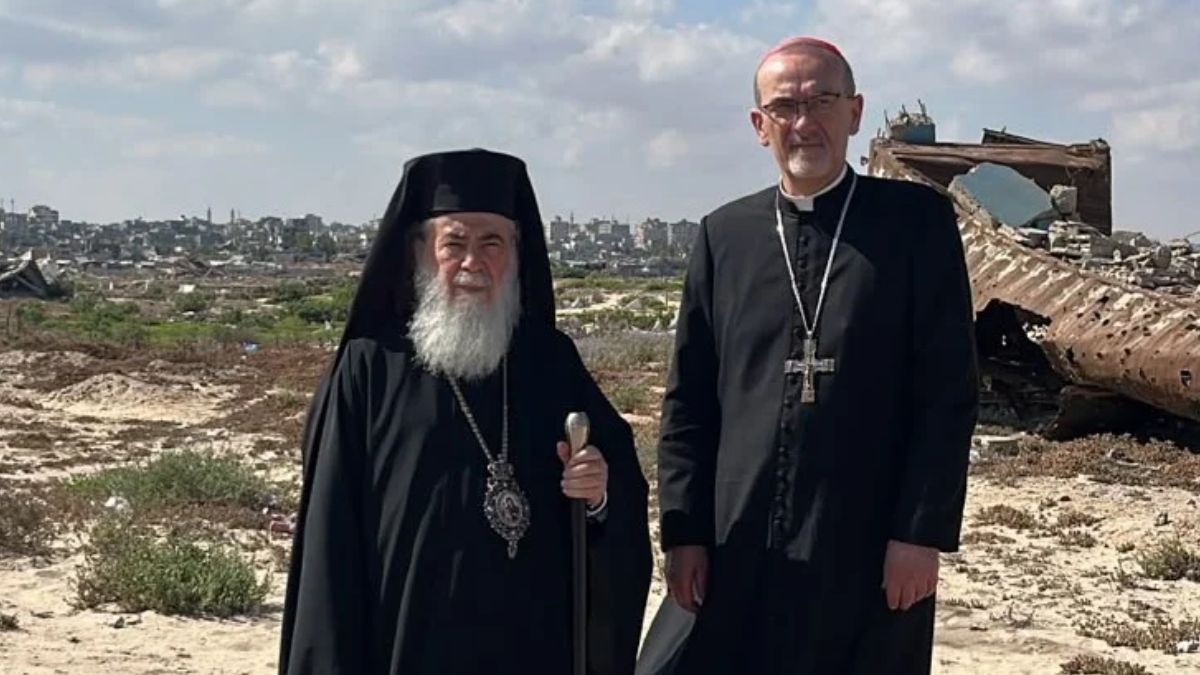 Sa Béatitude Théophile III, patriarche de la Ville sainte de Jérusalem et de toute la Palestine et la Jordanie, et Sa Béatitude le cardinal Pierbattista Pizzaballa, patriarche latin de Jérusalem, sont arrivés le 22 juin 2026 à Gaza pour une visite pastorale.