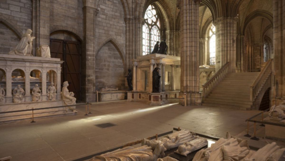 Dans un post Instagram publié ce 22 juin, la basilique Saint-Denis dévoile ses secrets pour rester au frais quand le thermomètre s’affole.