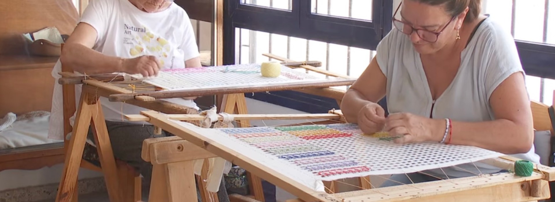 gran-canaria-lacemakers-create-special-gift-for-pope-leo-xiv