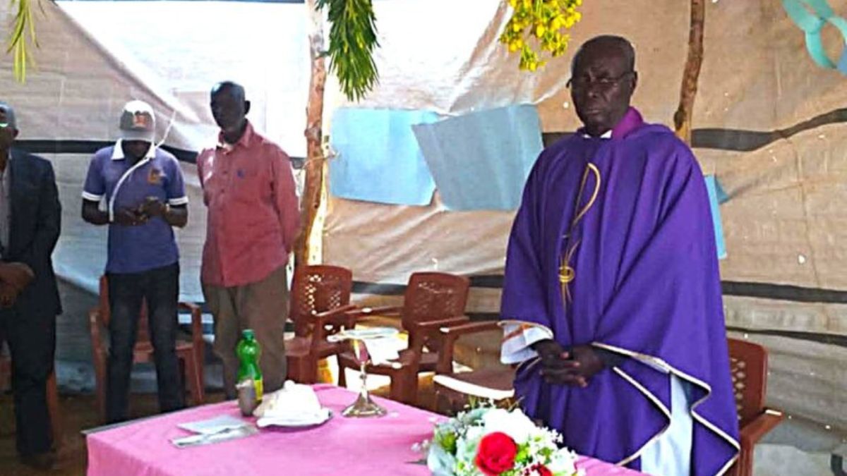 pere-Youhanna-Al-Amin-a-Kauda-soudan-aed