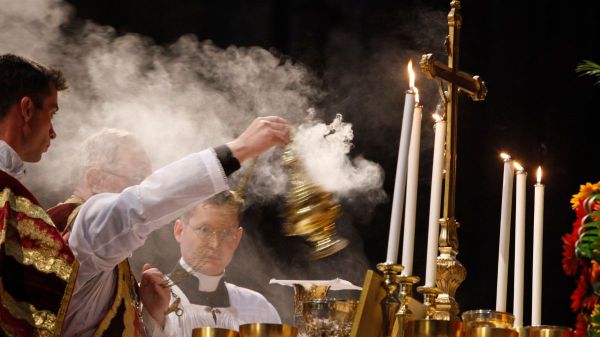 rite-tridentin-messe-encens-godong