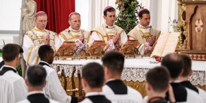 Rome acte l’excommunication des évêques lefebvristes