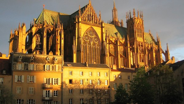 Corner Item Image - La Lanterne du Bon Dieu sera-t-elle trop petite pour accueillir Léon XIV ?
