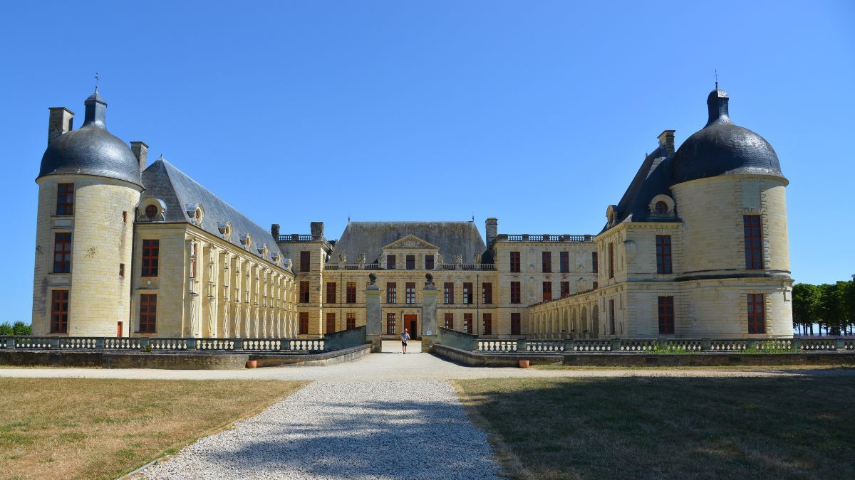 Le-chateau-dOiron-Deux-Sevres-SHUTTERSTOCK