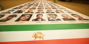Iran : des jeunes manifestants exécutés sommairement en place publique