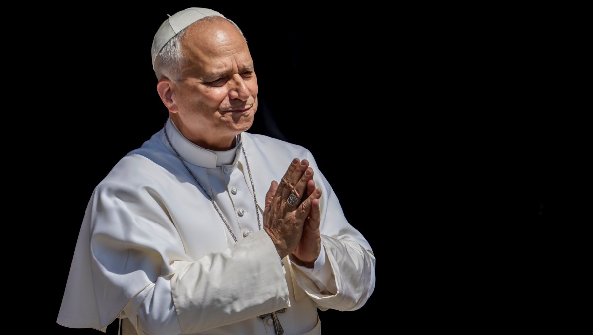 pope-leo-xiv-angelus-castel-gandolfo