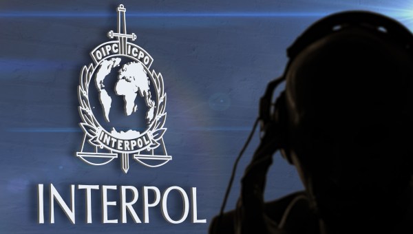 Les polices de 59 pays, réparties sur quatre continents, ont démantelé des réseaux de traite d'êtres humains et arrêté plus de mille personnes en cinq jours, du 8 au 12 juin, a annoncé le 6 juillet Interpol qui coordonnait l'opération.