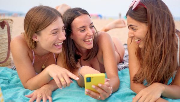 vacances-deconnexion-reseaux-shutterstock