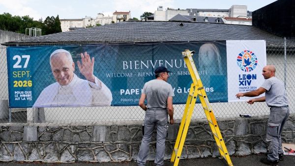 Lourdes se prépare à accueillir le Pape