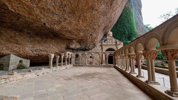 monastere-San-Juan-de-la-Pena-espagne
