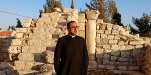 Père Bashar : “Préserver Taybeh est la responsabilité de l’Église universelle”