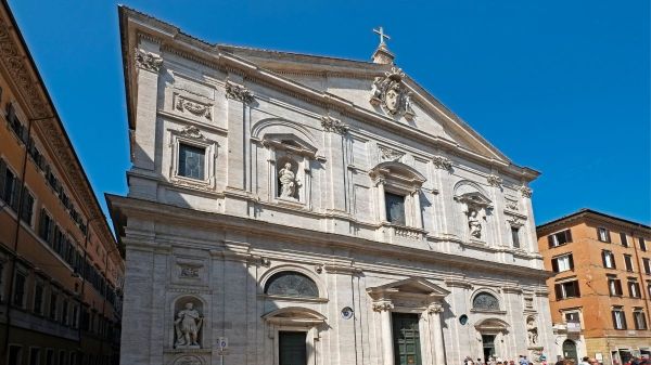 Le recteur de la plus grande église française de Rome, Saint-Louis-des-Français, le père Jean-Christophe Meyer, a annoncé le 13 septembre 2026 sa démission surprise, à peine un an après son arrivée.