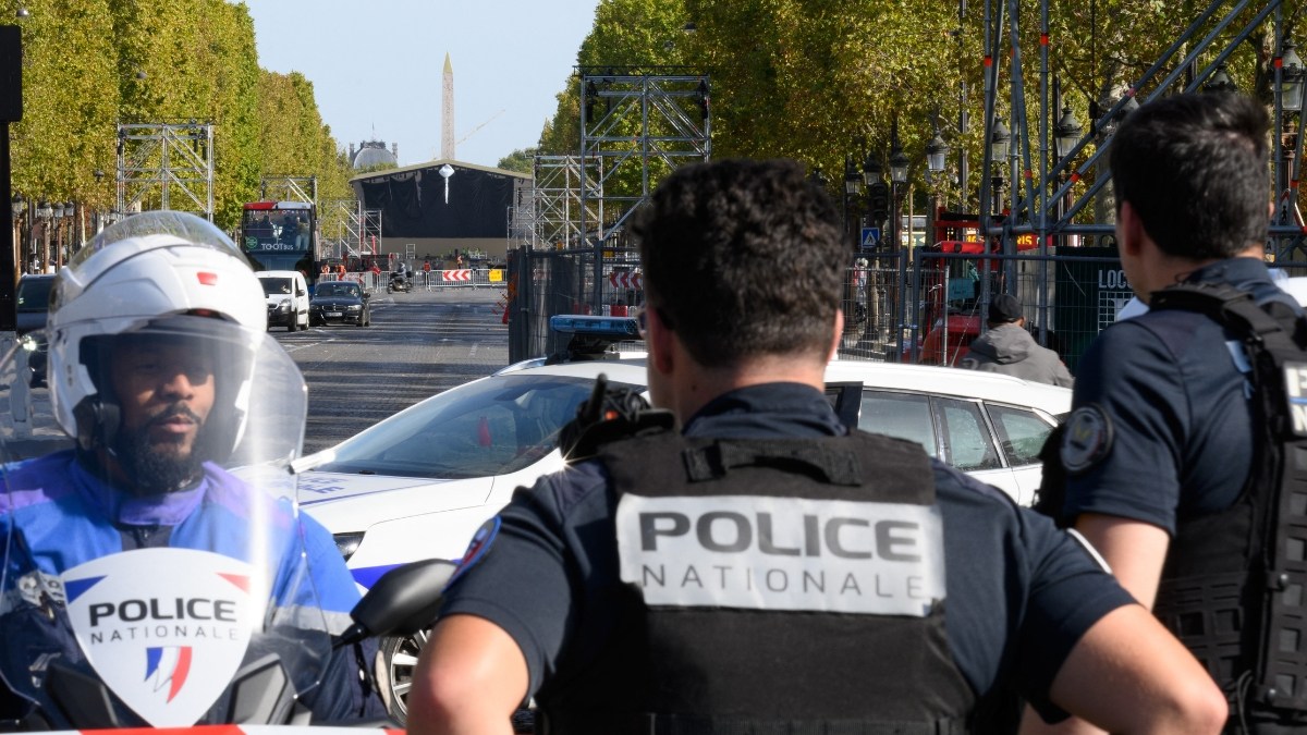 pape-paris-securite-police-.jpg